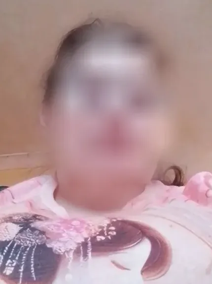 Cara, 38