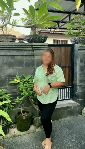 Nadja, 39