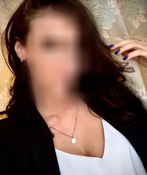 Nele, 33
